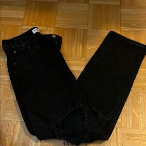 Abercrombie & Fitch 90s straight low rise destroyed